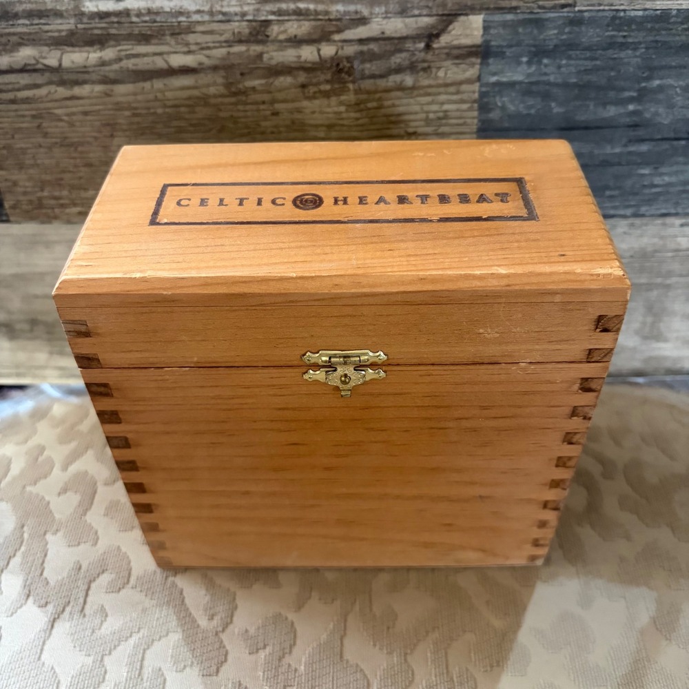 Celtic Heartbeat CD Collection 6 Disc Set with Branded Wooden Box Clannad Anuna